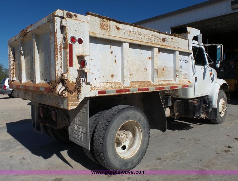 image for item J4976 1991 International 4900 dump truck