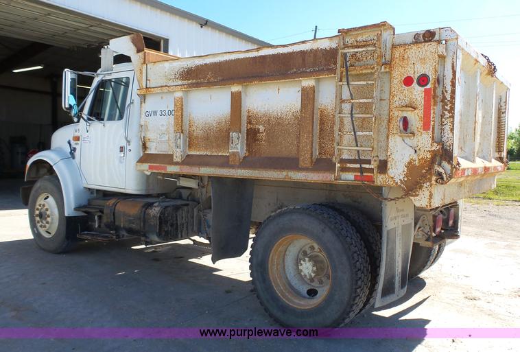 image for item J4976 1991 International 4900 dump truck