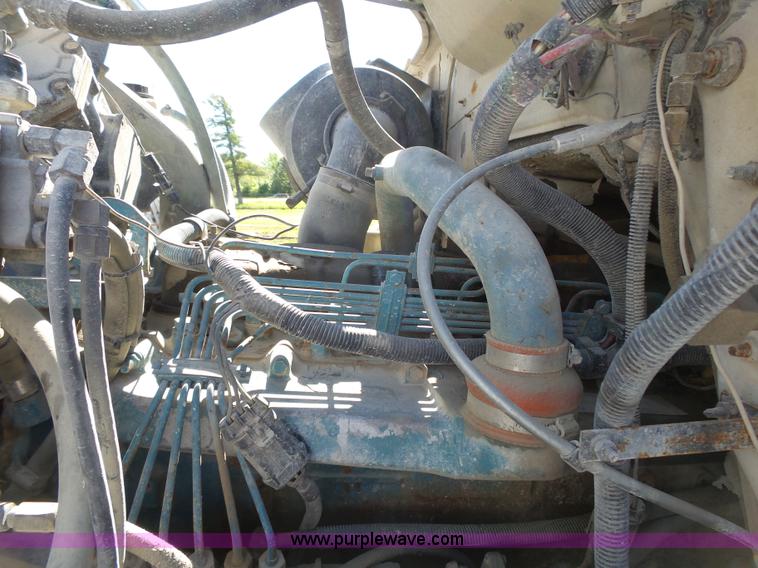 image for item J4976 1991 International 4900 dump truck