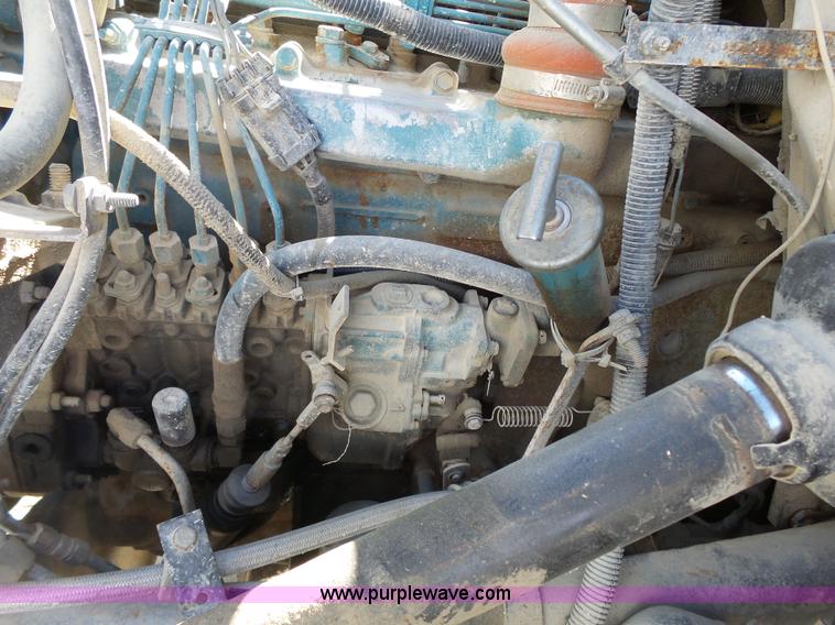 image for item J4976 1991 International 4900 dump truck