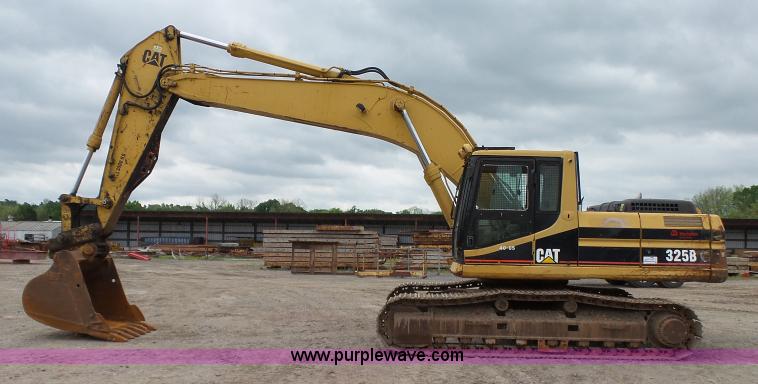 image for item J7512 2000 Caterpillar 325BL excavator