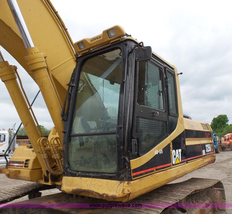 image for item J7512 2000 Caterpillar 325BL excavator