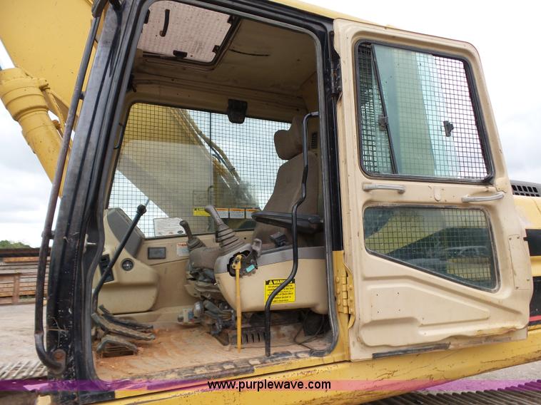 image for item J7512 2000 Caterpillar 325BL excavator