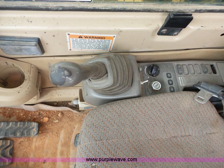 image for item J7512 2000 Caterpillar 325BL excavator