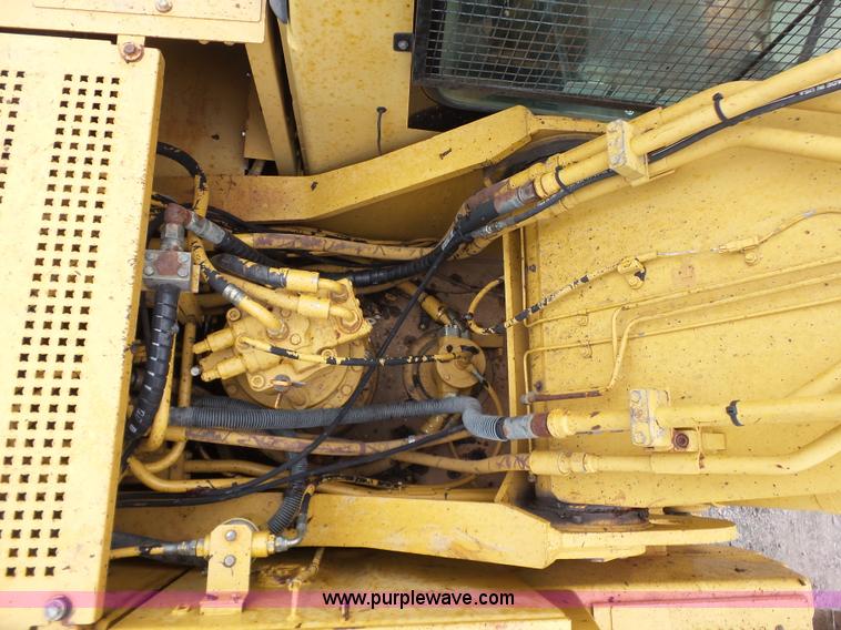 image for item J7512 2000 Caterpillar 325BL excavator