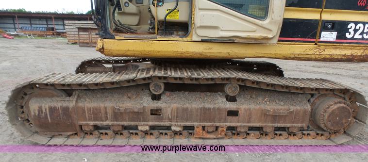 image for item J7512 2000 Caterpillar 325BL excavator