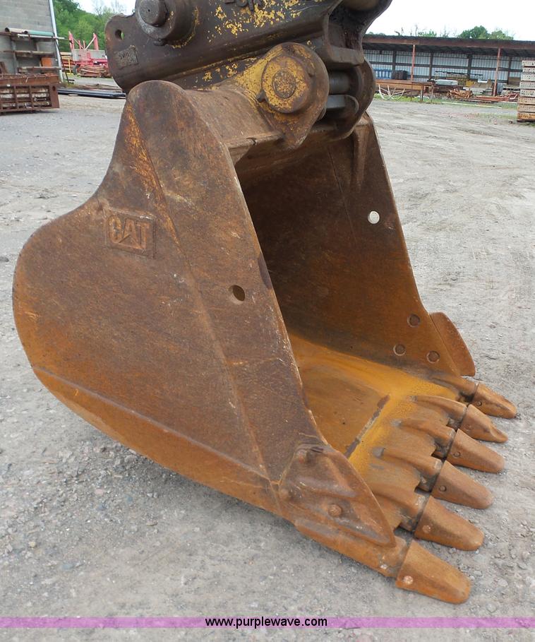 image for item J7512 2000 Caterpillar 325BL excavator