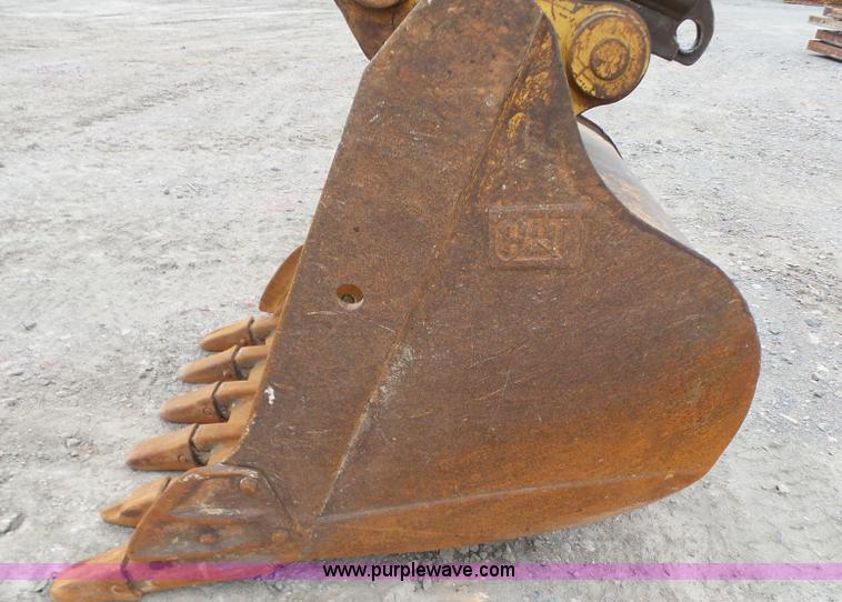 image for item J7512 2000 Caterpillar 325BL excavator