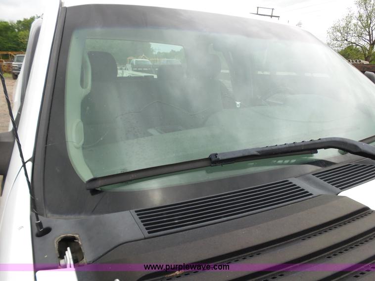 image for item J7513 2009 Chevrolet Silverado 2500HD Ext. Cab pickup truck