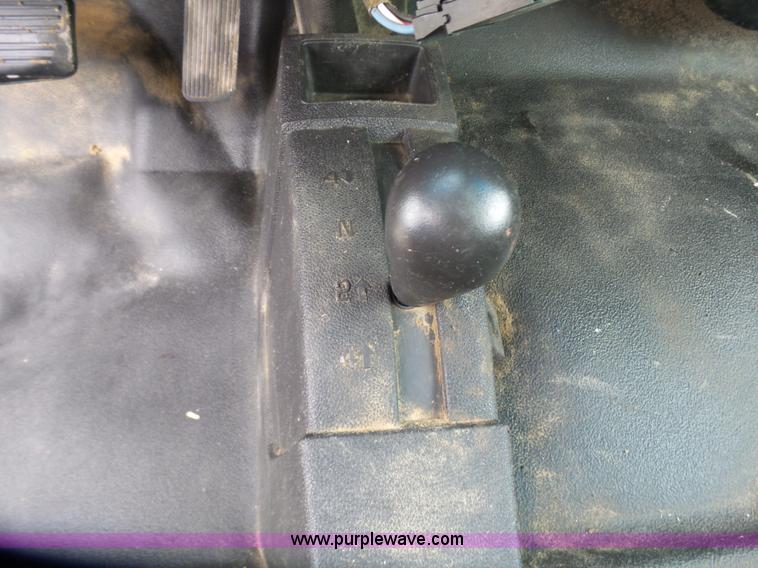 image for item J7513 2009 Chevrolet Silverado 2500HD Ext. Cab pickup truck