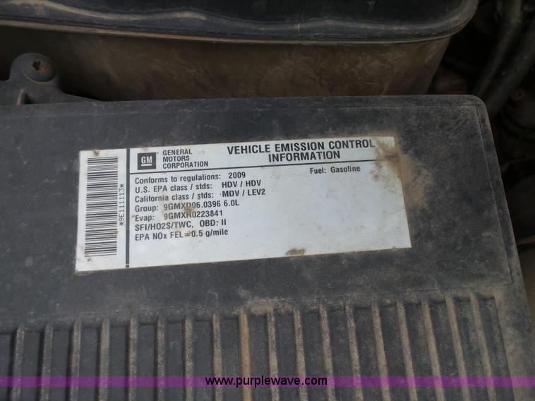 image for item J7513 2009 Chevrolet Silverado 2500HD Ext. Cab pickup truck