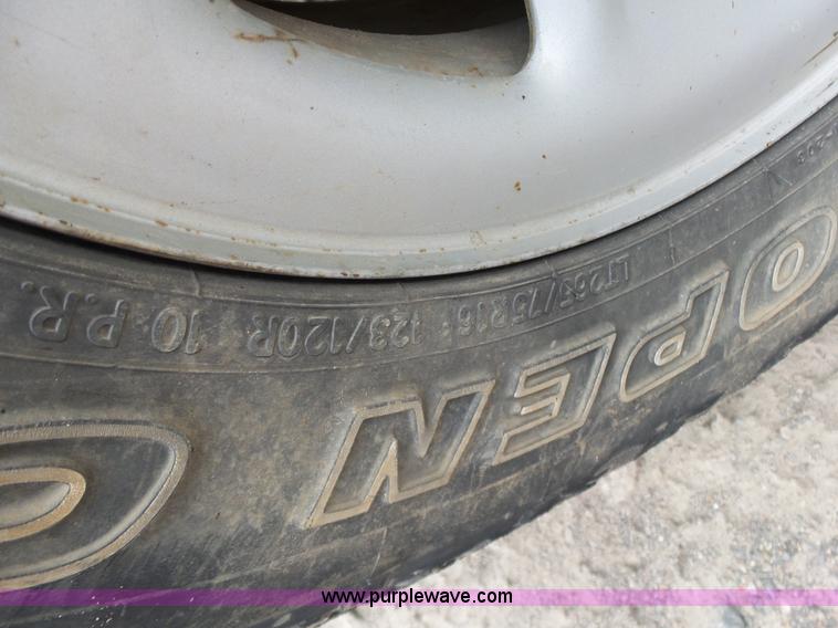 image for item J7513 2009 Chevrolet Silverado 2500HD Ext. Cab pickup truck