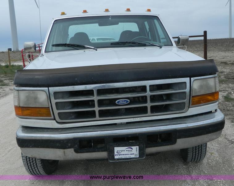 image for item J8946 1996 Ford F350 Crew Cab pickup truck