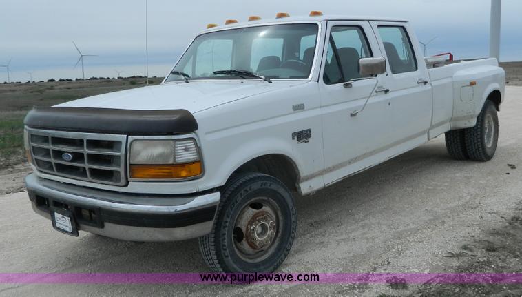 image for item J8946 1996 Ford F350 Crew Cab pickup truck
