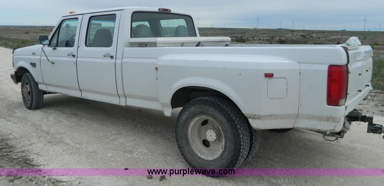 image for item J8946 1996 Ford F350 Crew Cab pickup truck