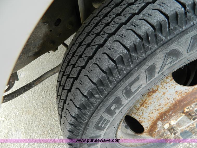 image for item J8946 1996 Ford F350 Crew Cab pickup truck