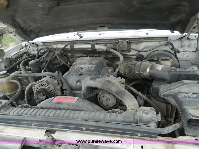 image for item J8946 1996 Ford F350 Crew Cab pickup truck