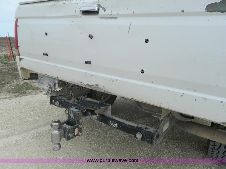 image for item J8946 1996 Ford F350 Crew Cab pickup truck