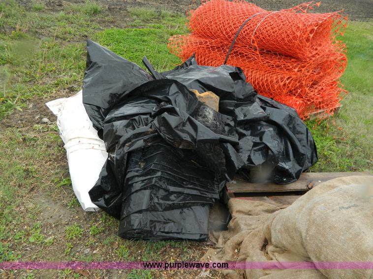 image for item J8947 Safety fencing