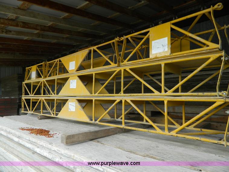 image for item J8952 Gomaco Spanit work bridge