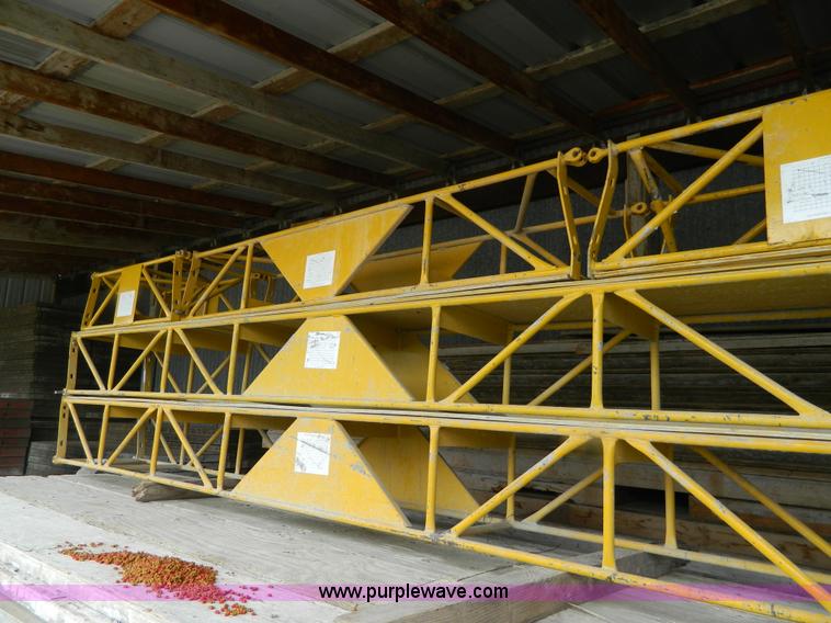 image for item J8952 Gomaco Spanit work bridge