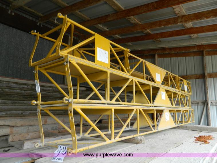 image for item J8952 Gomaco Spanit work bridge