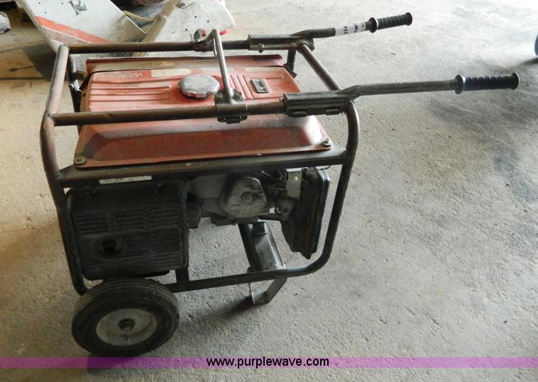 image for item J8956 Honda EB5000 generator
