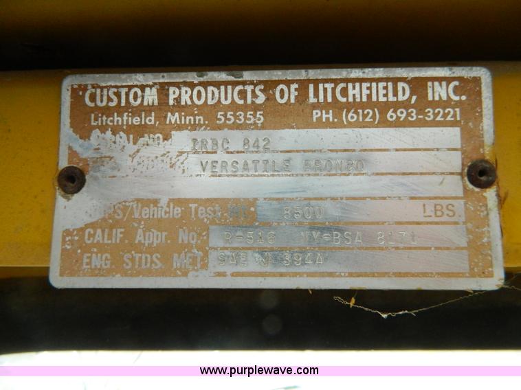 image for item J8968 Versatile Bronco wheel loader