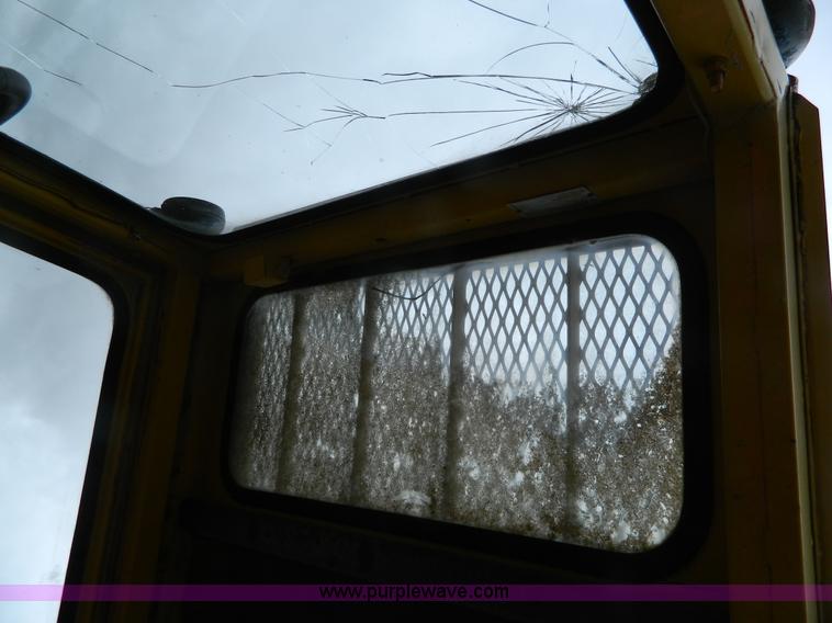 image for item J8968 Versatile Bronco wheel loader