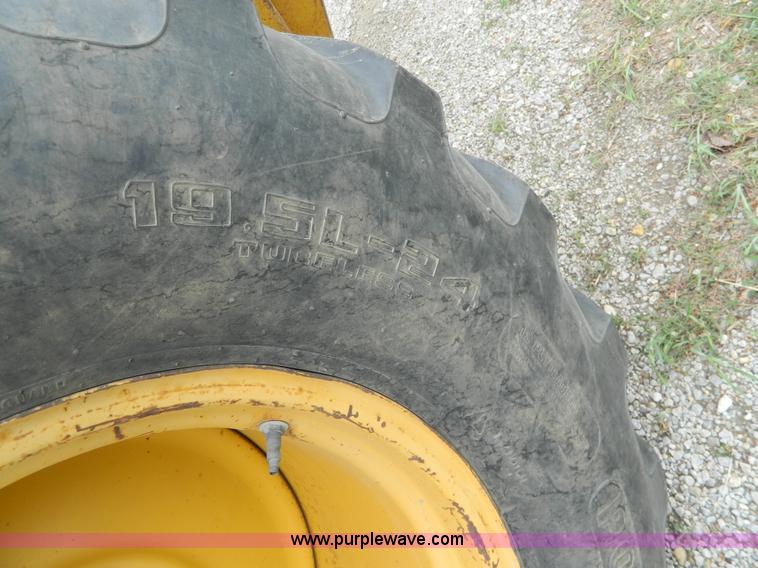 image for item J8969 1998 John Deere 310 SE backhoe