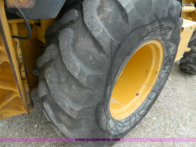 image for item J8969 1998 John Deere 310 SE backhoe