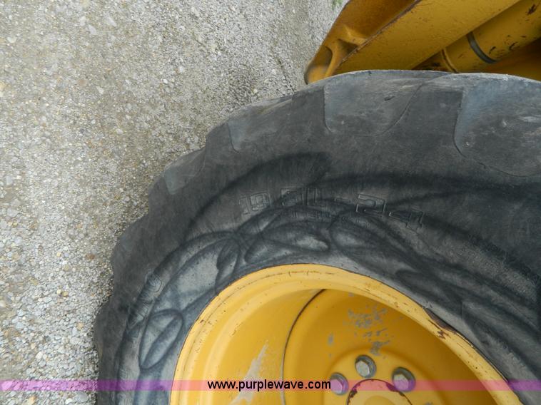 image for item J8969 1998 John Deere 310 SE backhoe