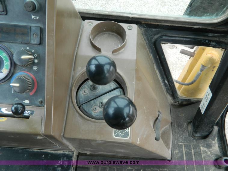 image for item J8969 1998 John Deere 310 SE backhoe