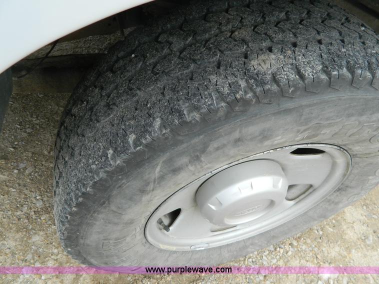 image for item J8971 2007 Ford F350 Super Duty Crew Cab pickup truck