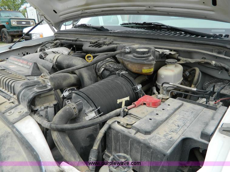 image for item J8971 2007 Ford F350 Super Duty Crew Cab pickup truck