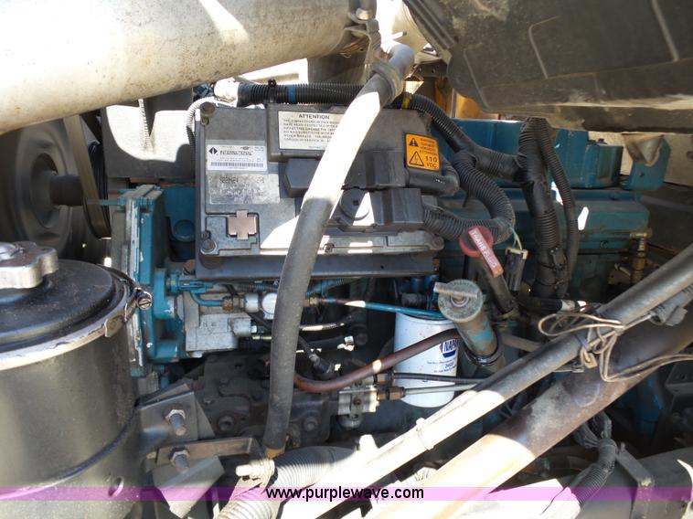 image for item K1362 2001 International F2554 vacuum truck