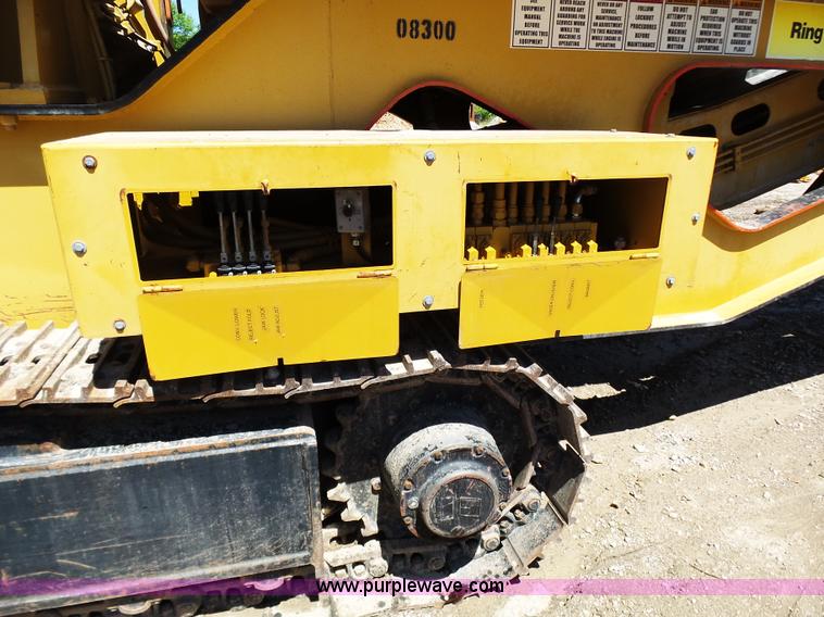 image for item K1373 2006 CEC GII jaw crusher