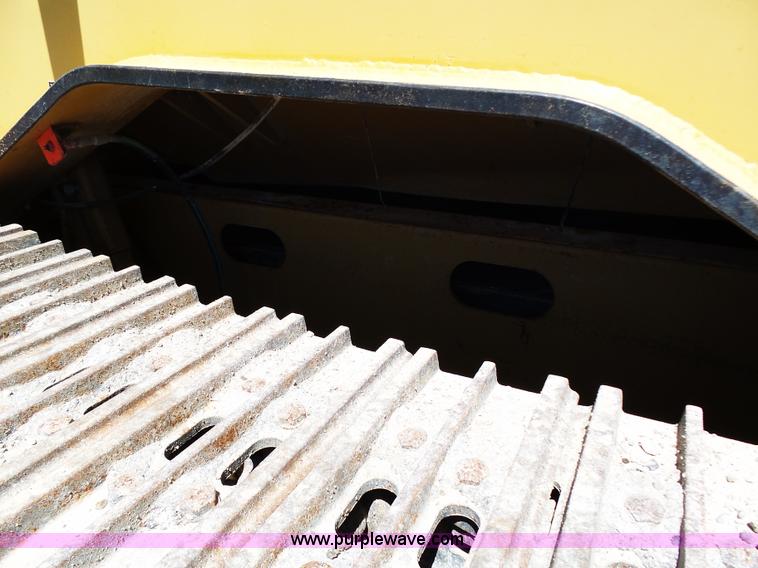 image for item K1373 2006 CEC GII jaw crusher