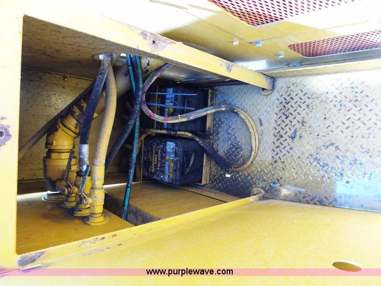 image for item K1373 2006 CEC GII jaw crusher