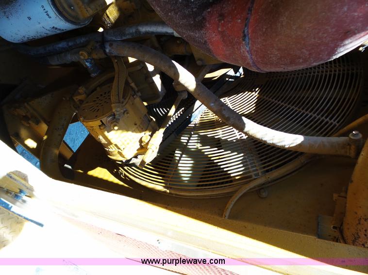 image for item K1373 2006 CEC GII jaw crusher