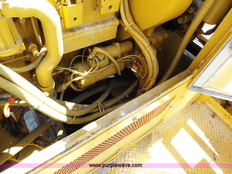 image for item K1373 2006 CEC GII jaw crusher