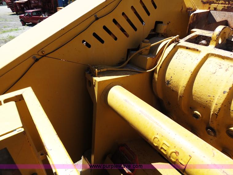 image for item K1373 2006 CEC GII jaw crusher