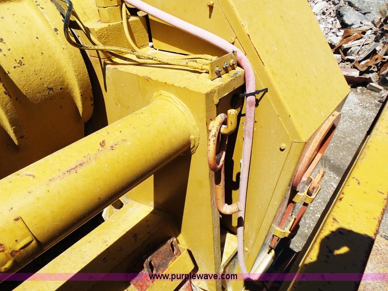 image for item K1373 2006 CEC GII jaw crusher