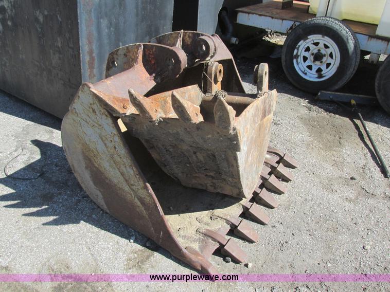 image for item K1378 John Deere 300D backhoe