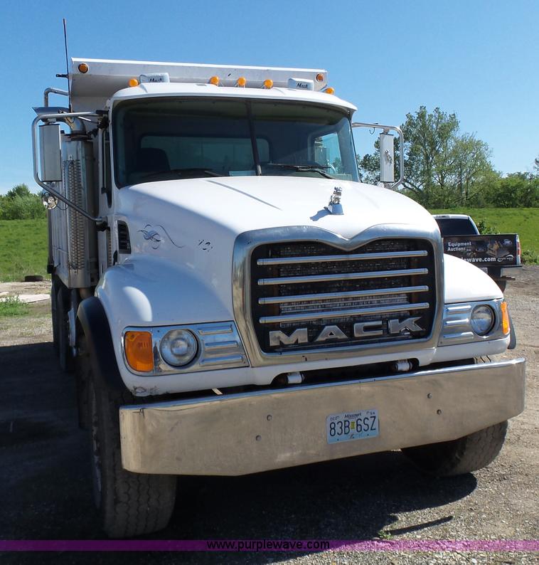 image for item K1388 2003 Mack CV713 Granite dump truck