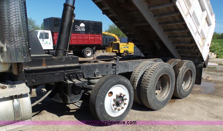 image for item K1388 2003 Mack CV713 Granite dump truck