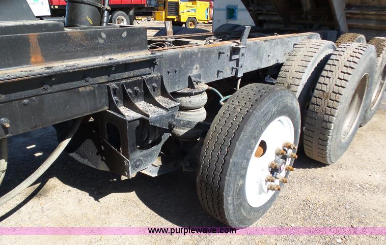 image for item K1388 2003 Mack CV713 Granite dump truck