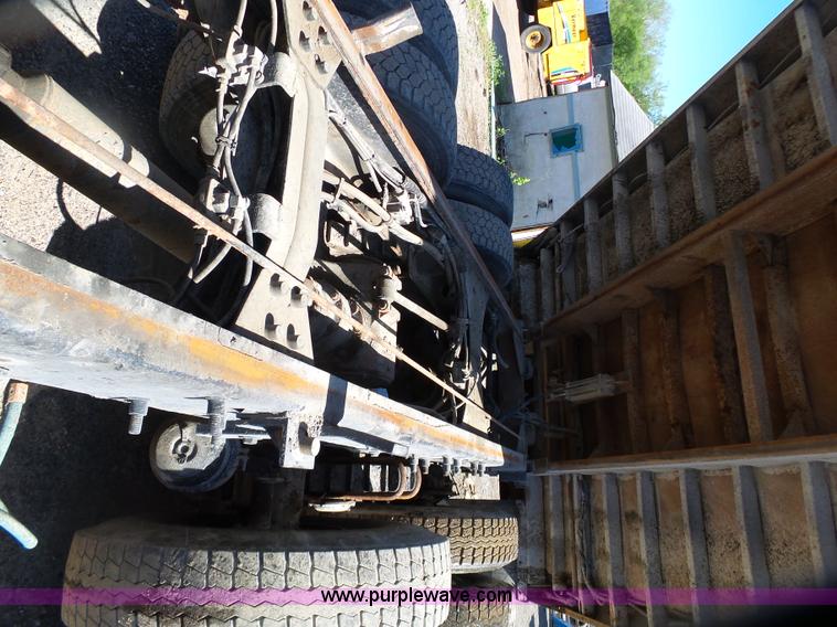 image for item K1388 2003 Mack CV713 Granite dump truck