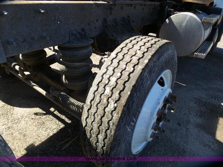 image for item K1388 2003 Mack CV713 Granite dump truck