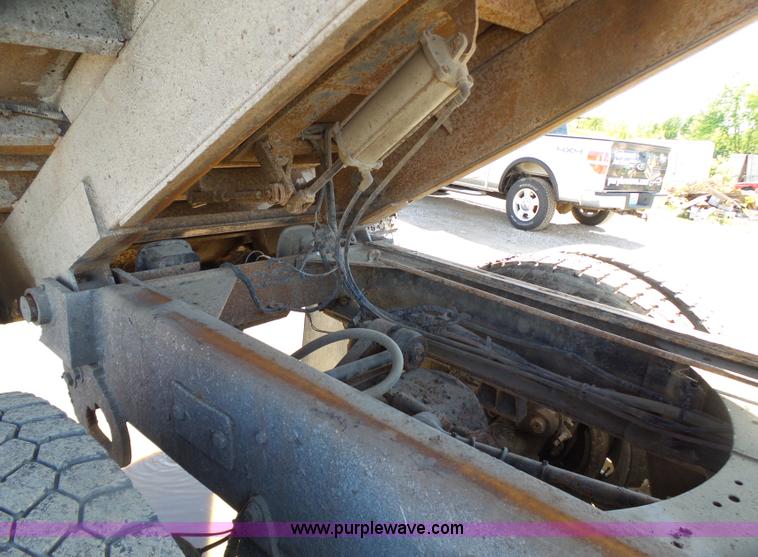 image for item K1388 2003 Mack CV713 Granite dump truck